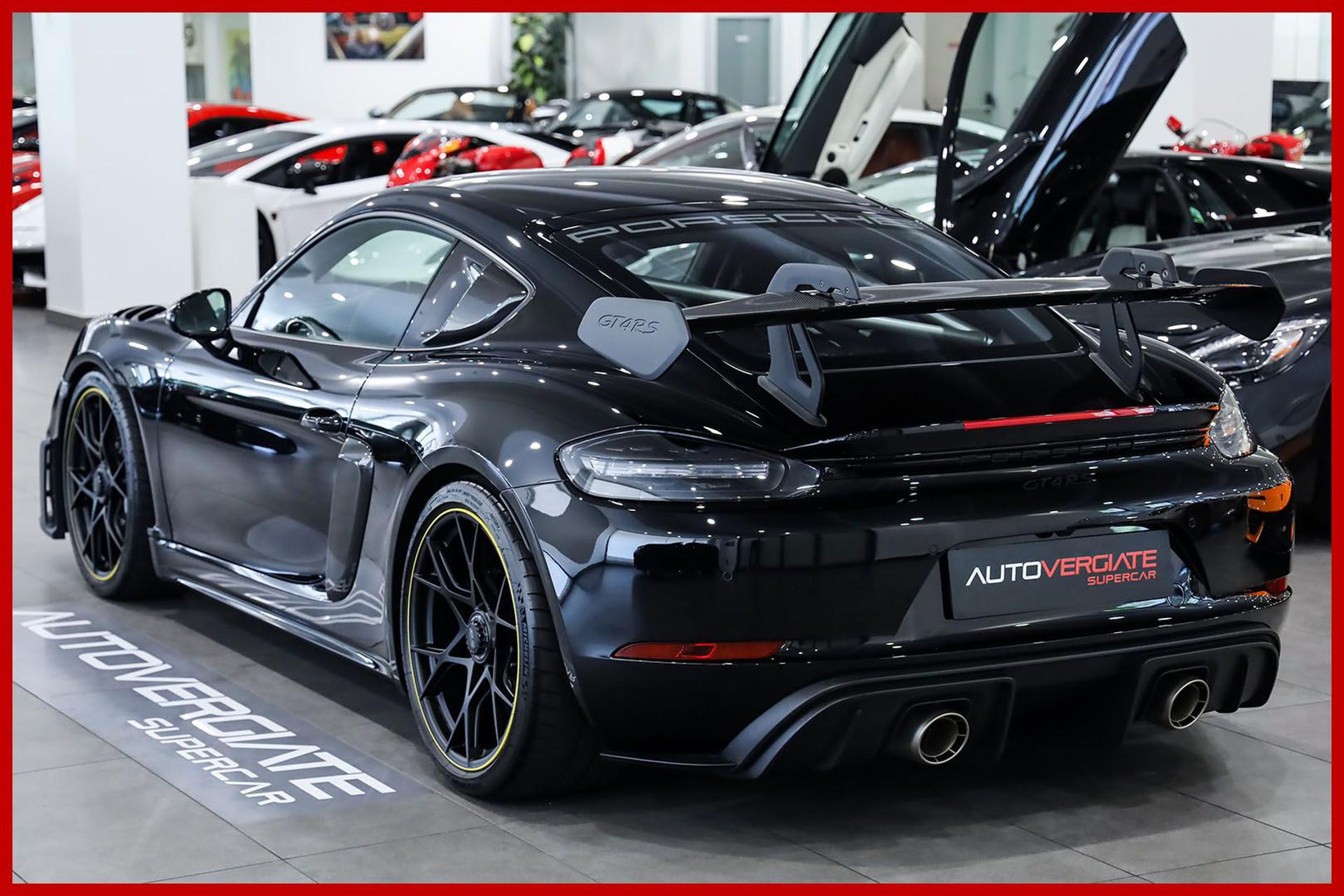 PORSCHE 718