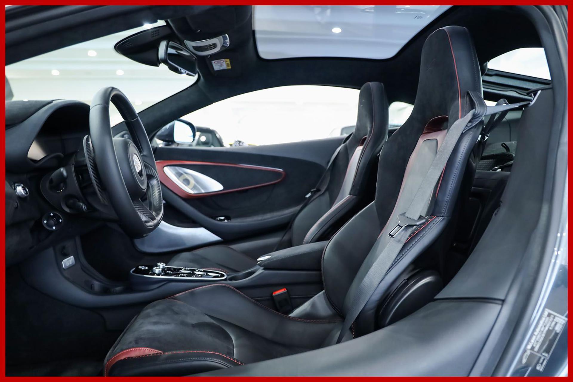 MCLAREN GT