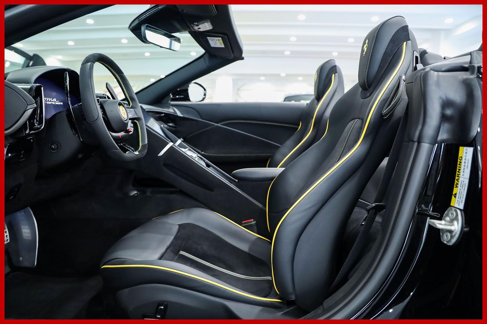 FERRARI Roma