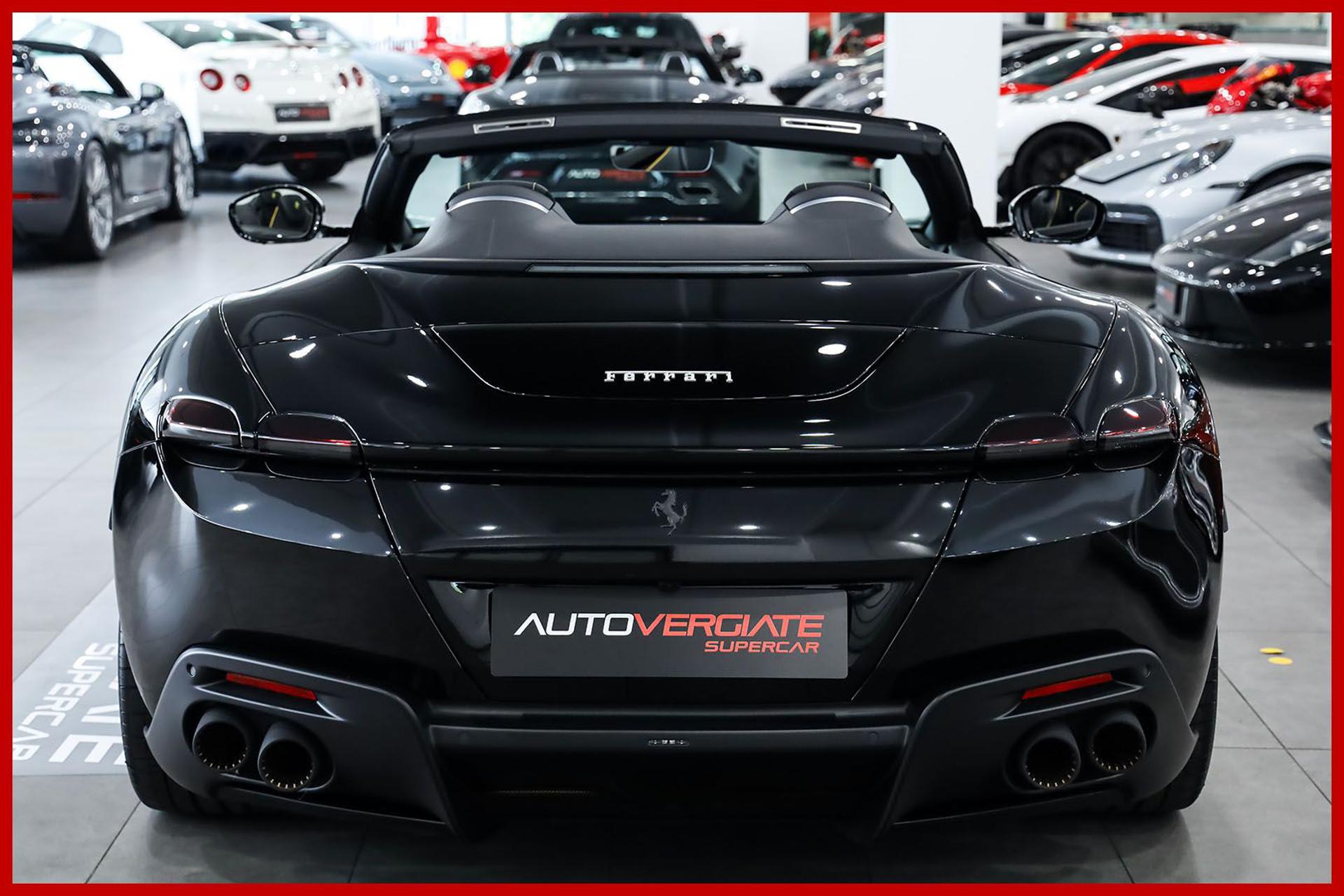 FERRARI Roma