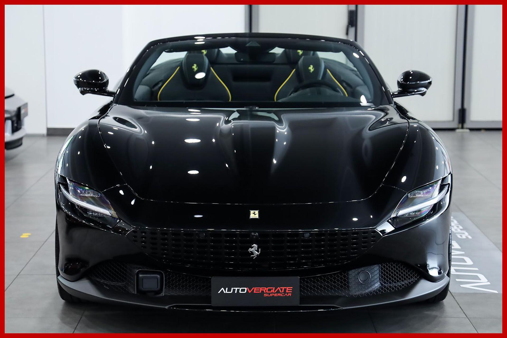 FERRARI Roma