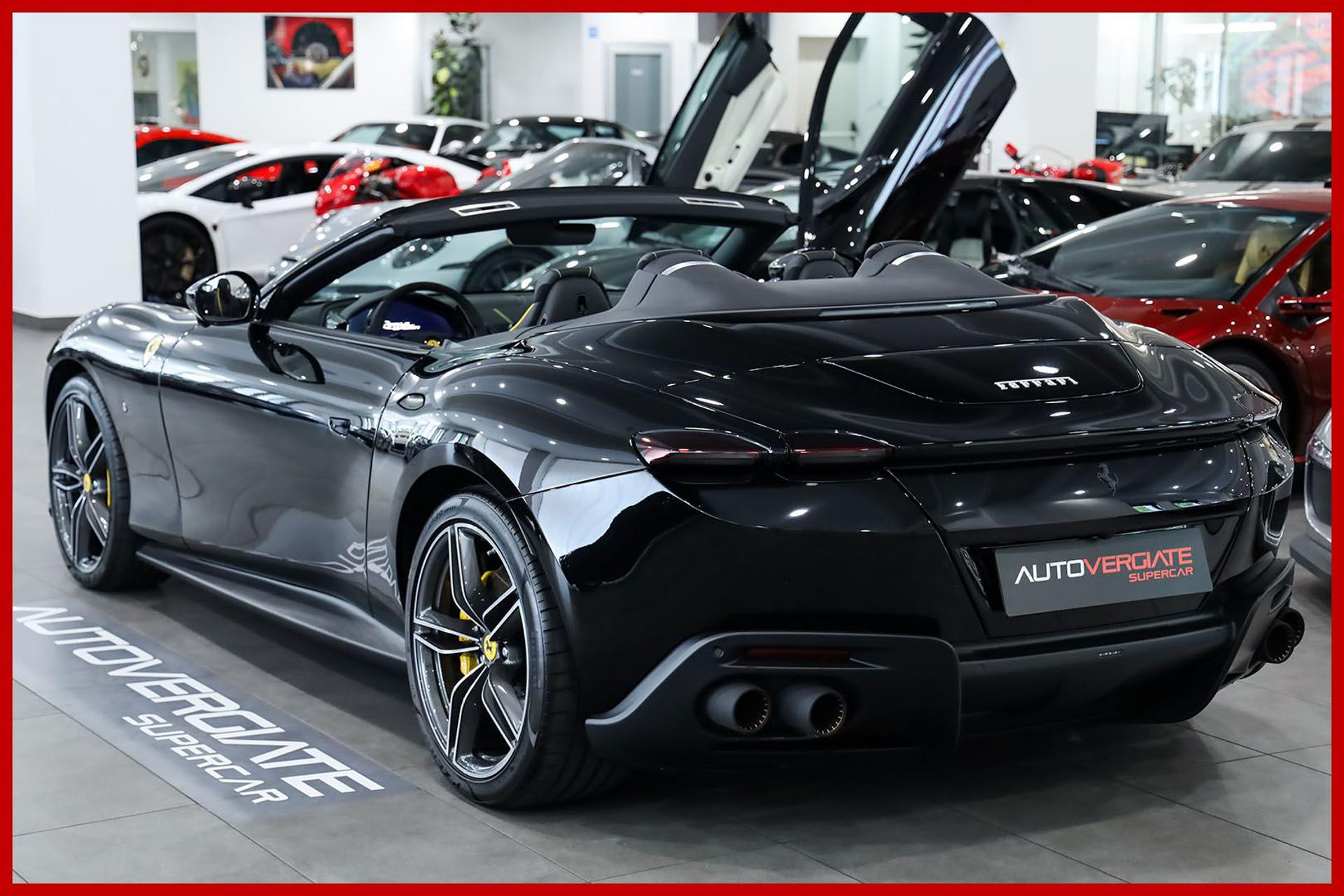 FERRARI Roma