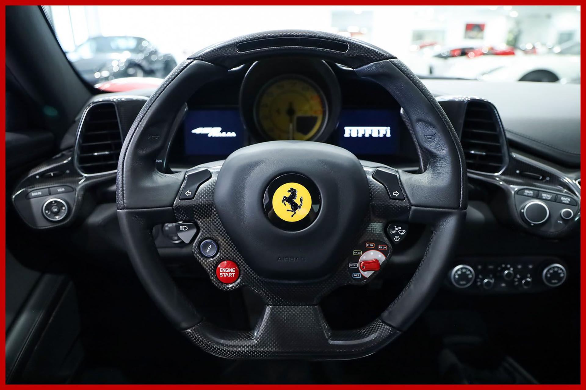 FERRARI 458