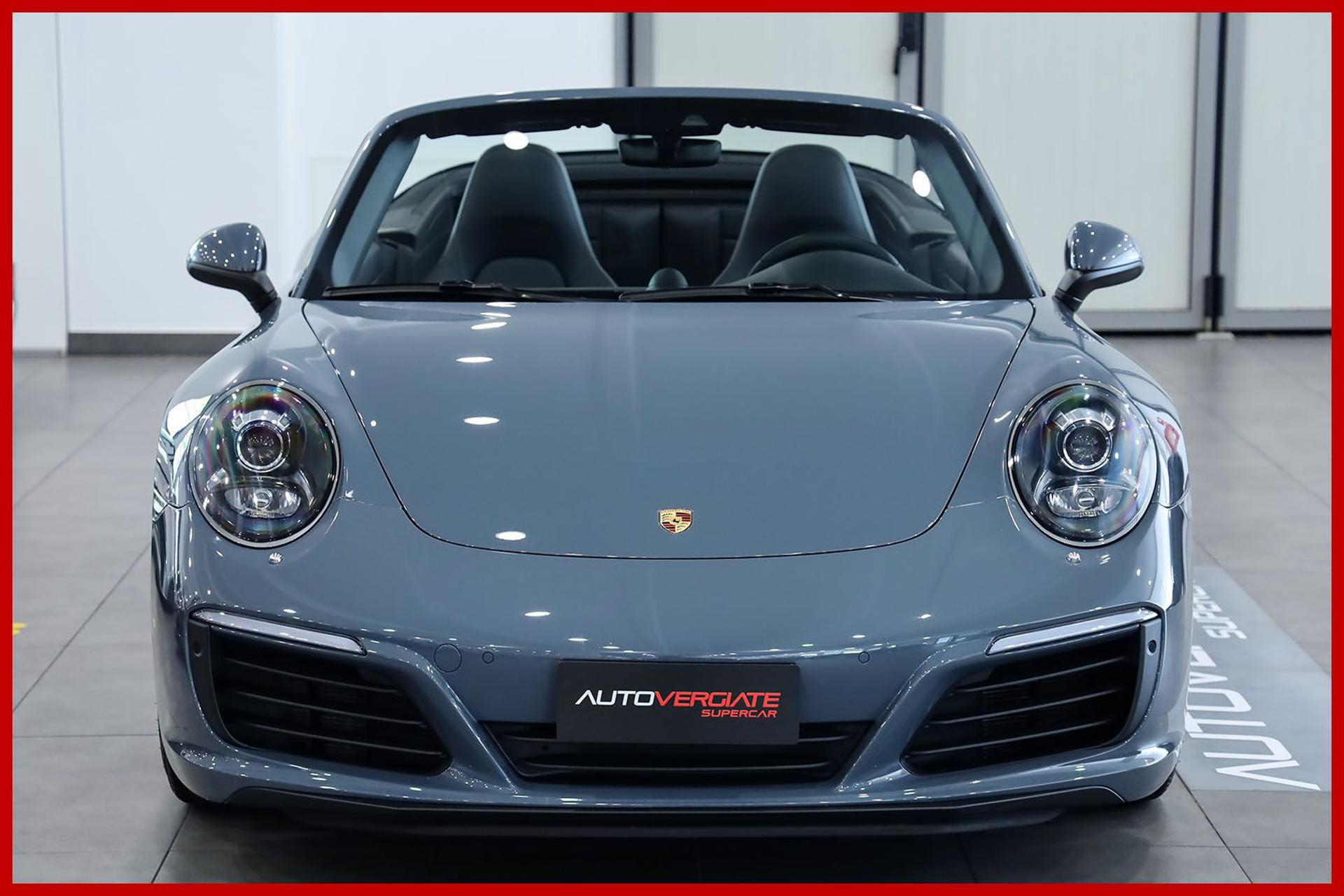 PORSCHE 991