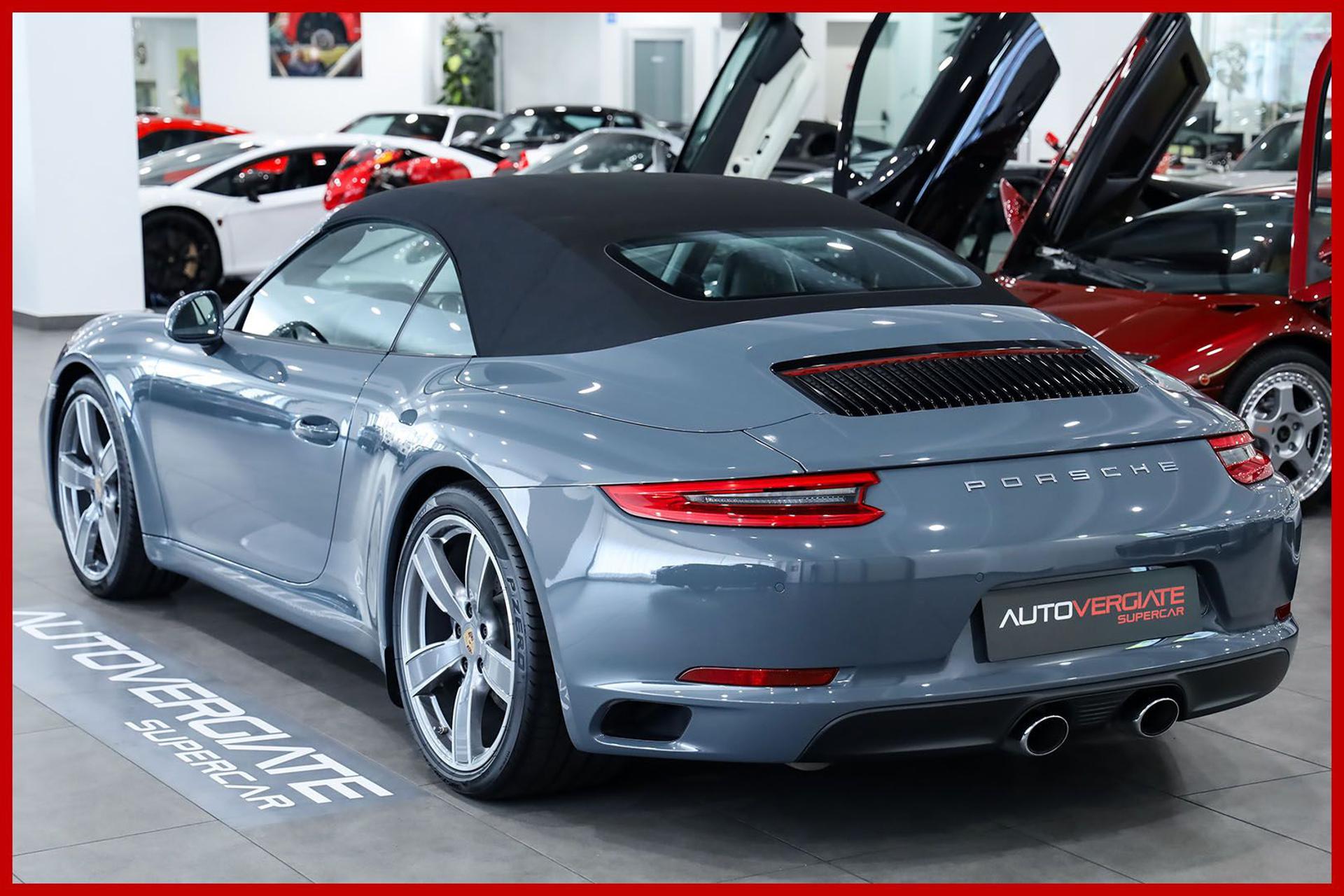 PORSCHE 991