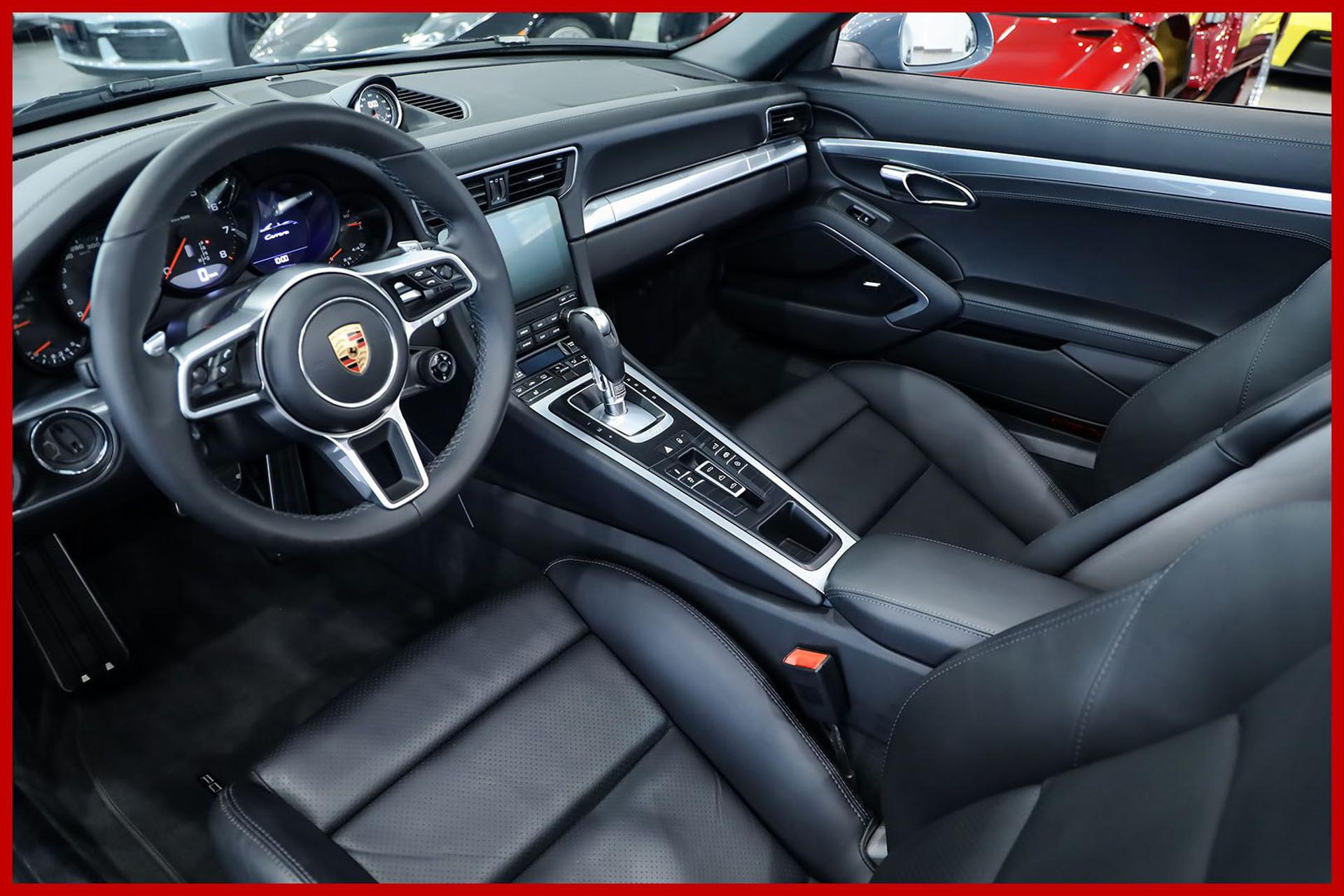 PORSCHE 991