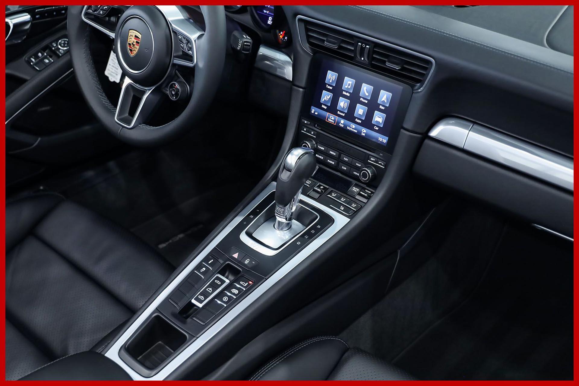 PORSCHE 991