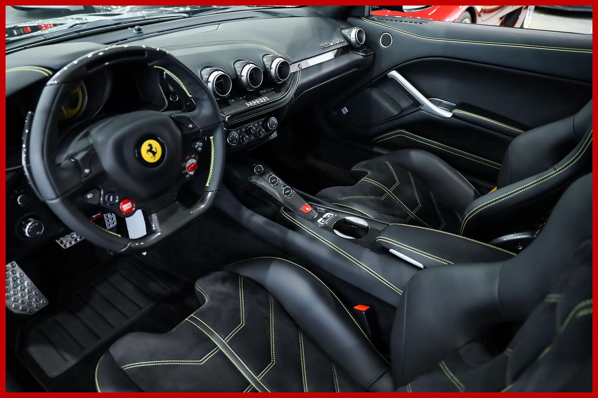 FERRARI F12