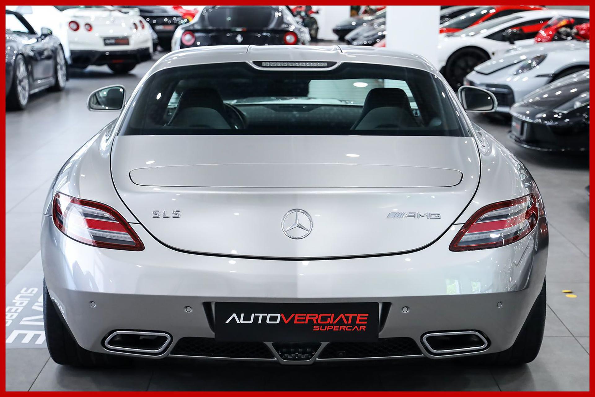 MERCEDES-BENZ SLS