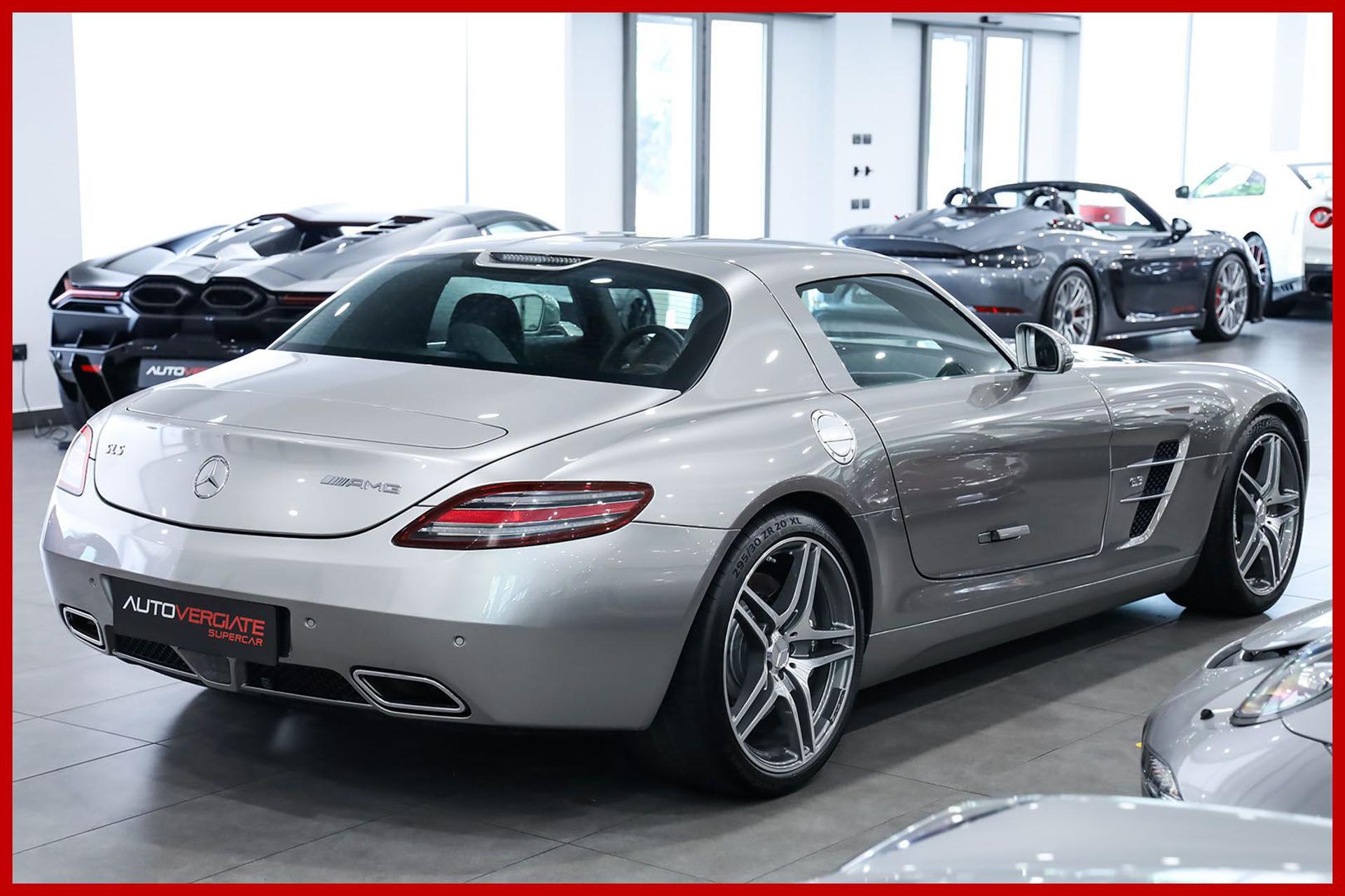 MERCEDES-BENZ SLS