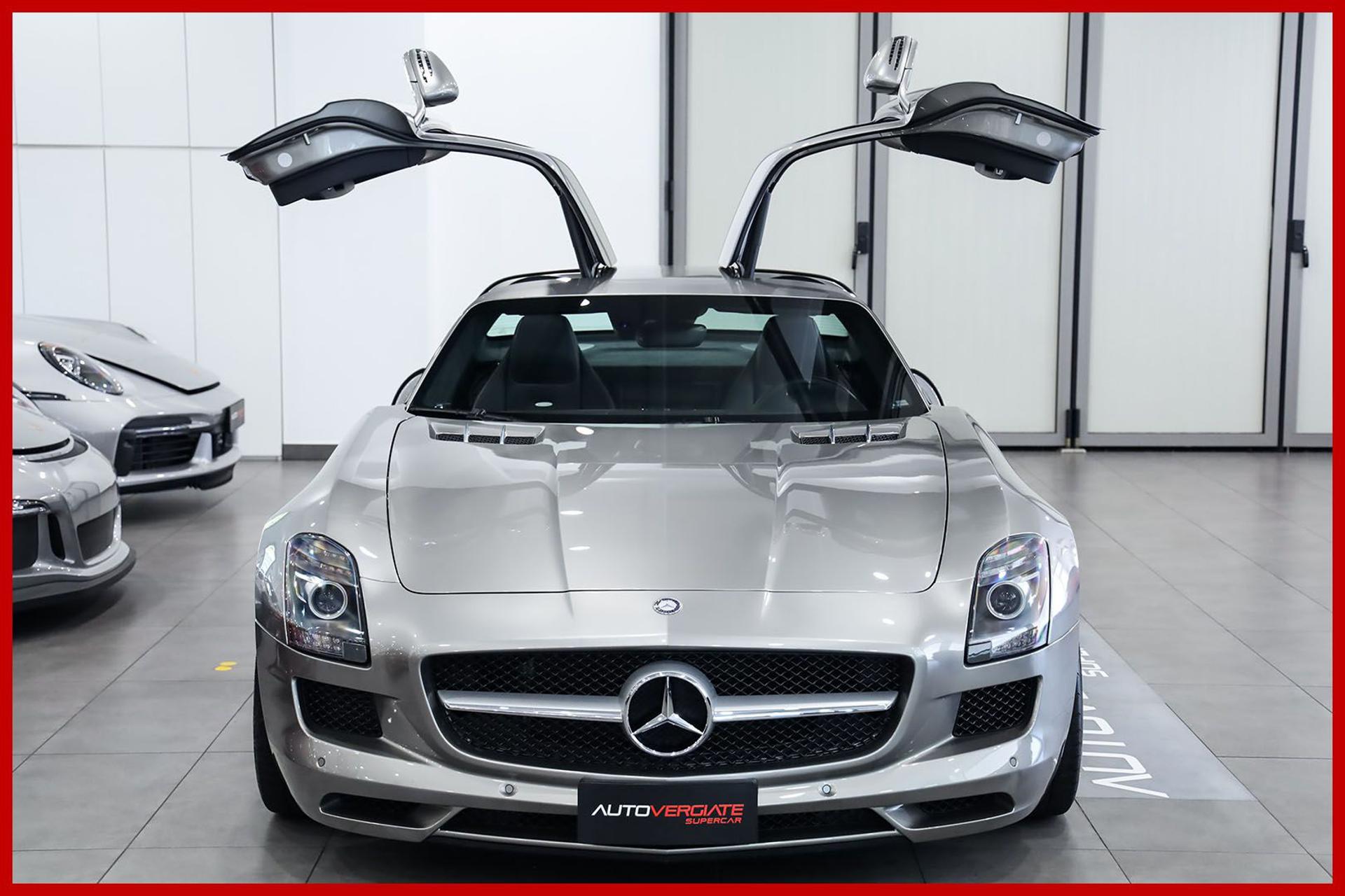 MERCEDES-BENZ SLS
