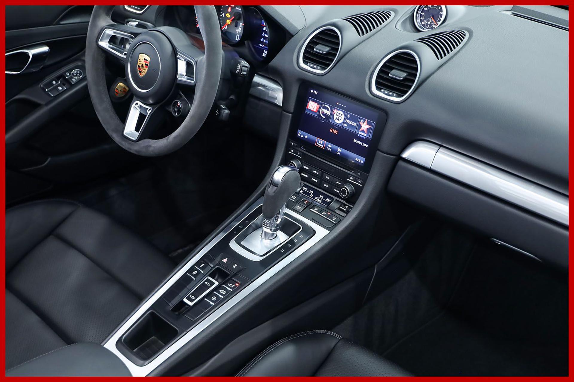PORSCHE Boxster