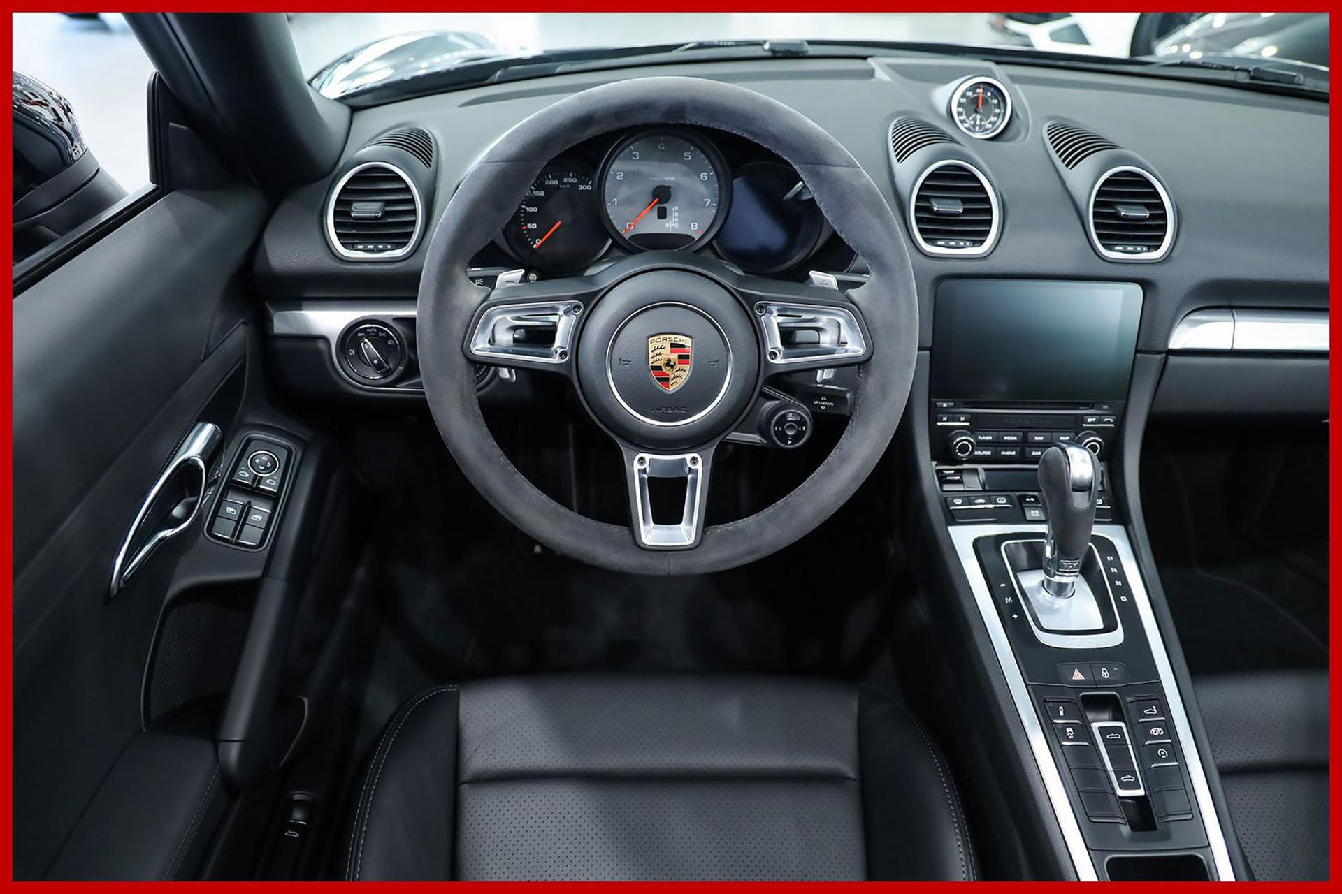 PORSCHE Boxster