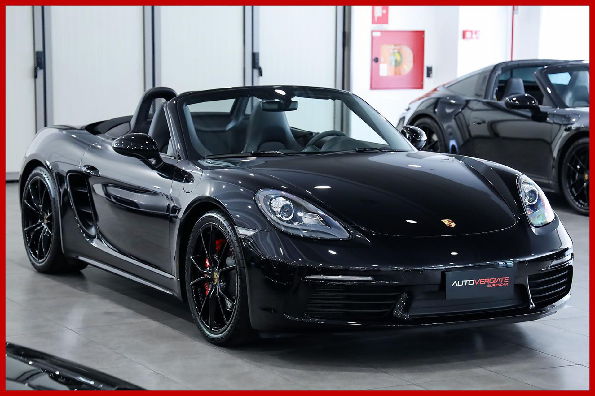 PORSCHE Boxster
