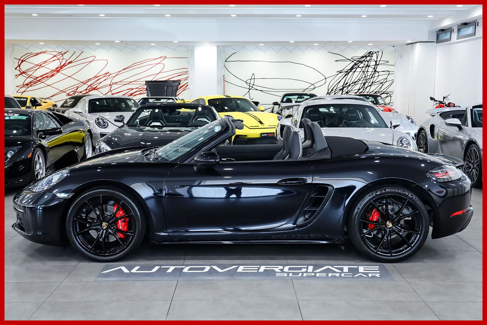 PORSCHE Boxster