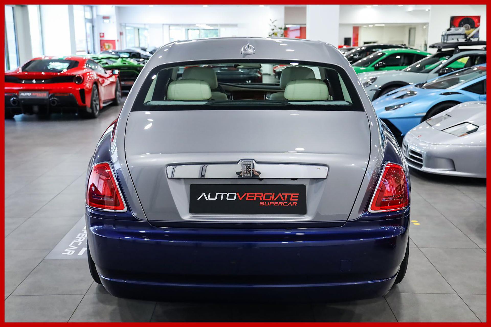 ROLLS-ROYCE Ghost