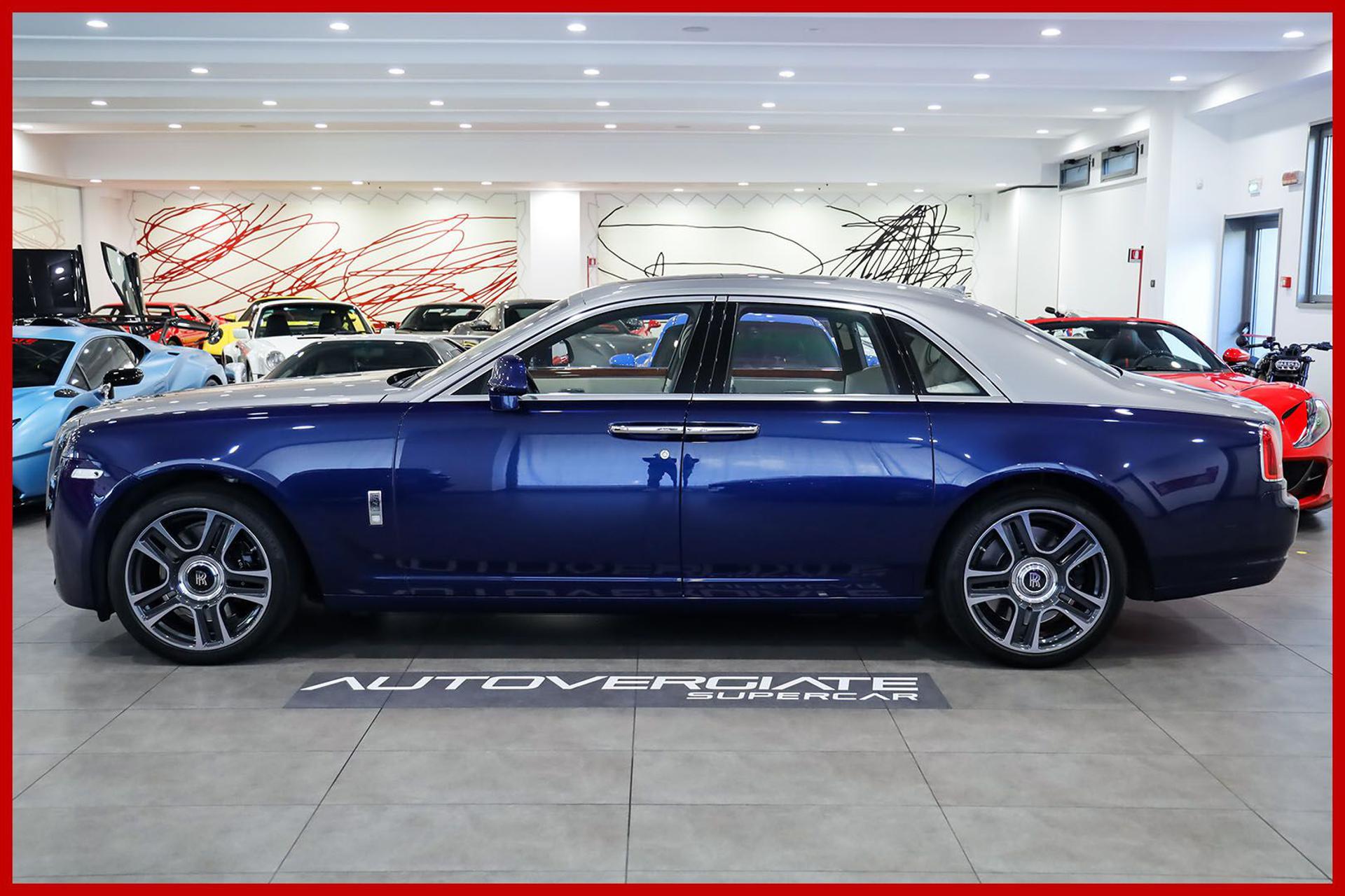 ROLLS-ROYCE Ghost