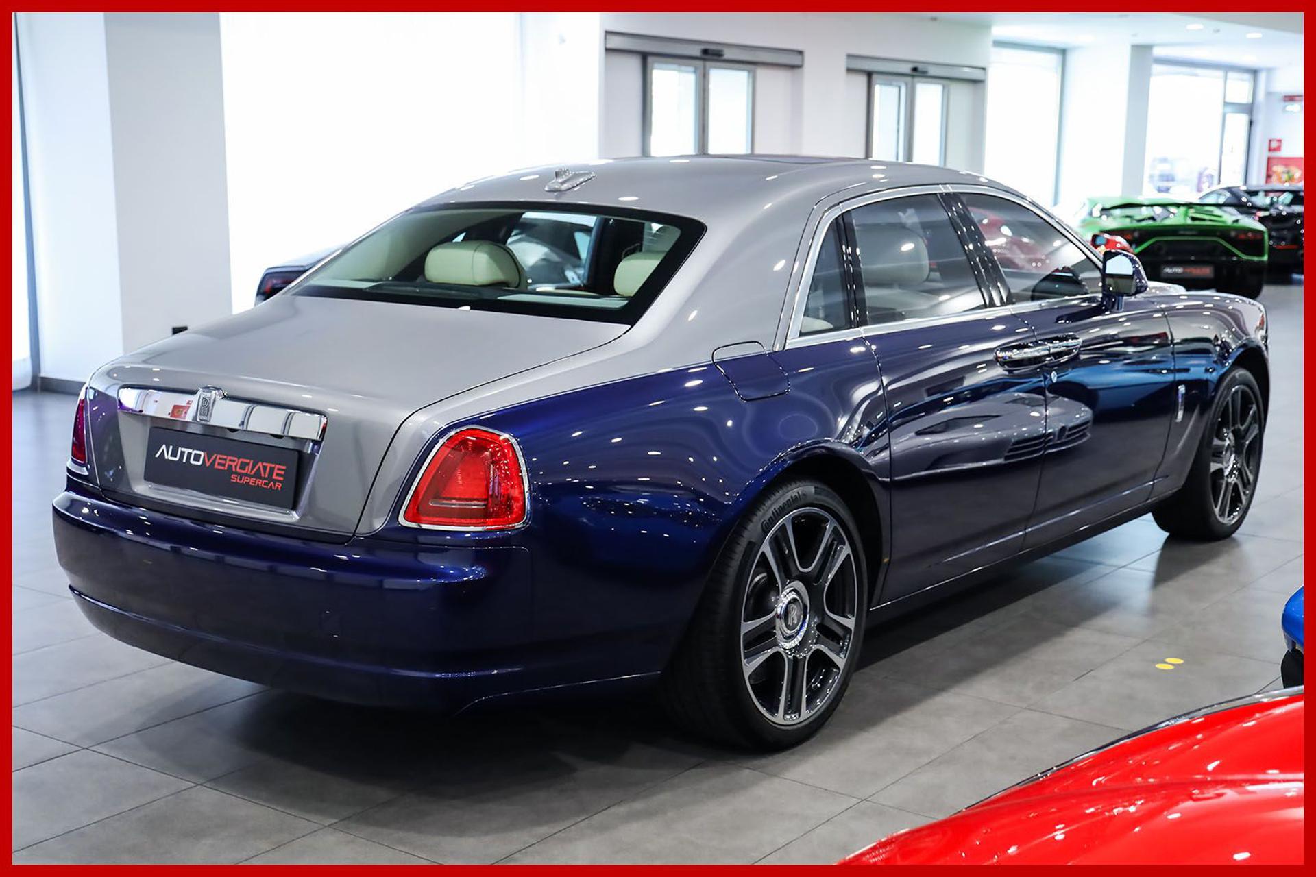 ROLLS-ROYCE Ghost