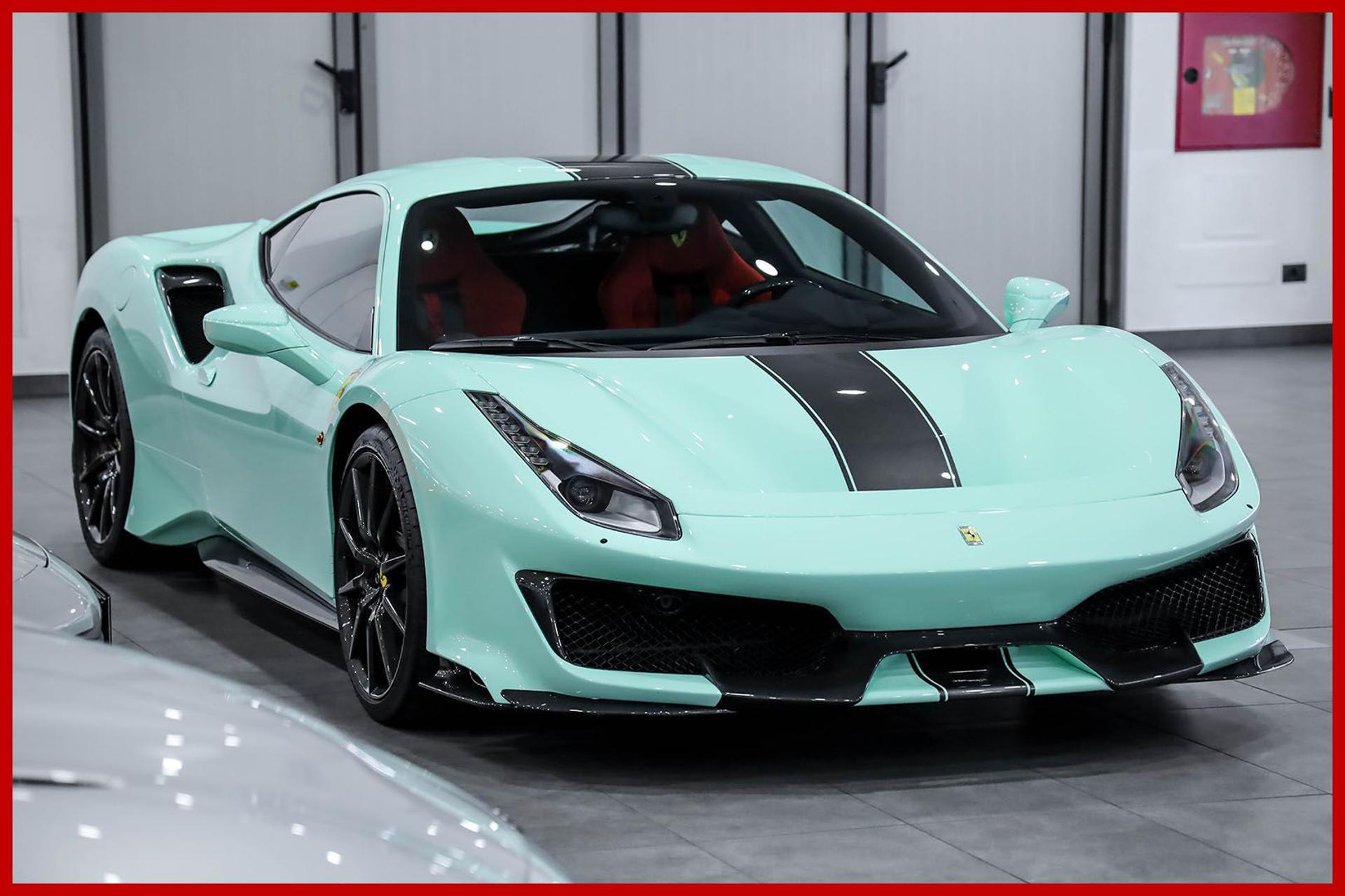 FERRARI 488
