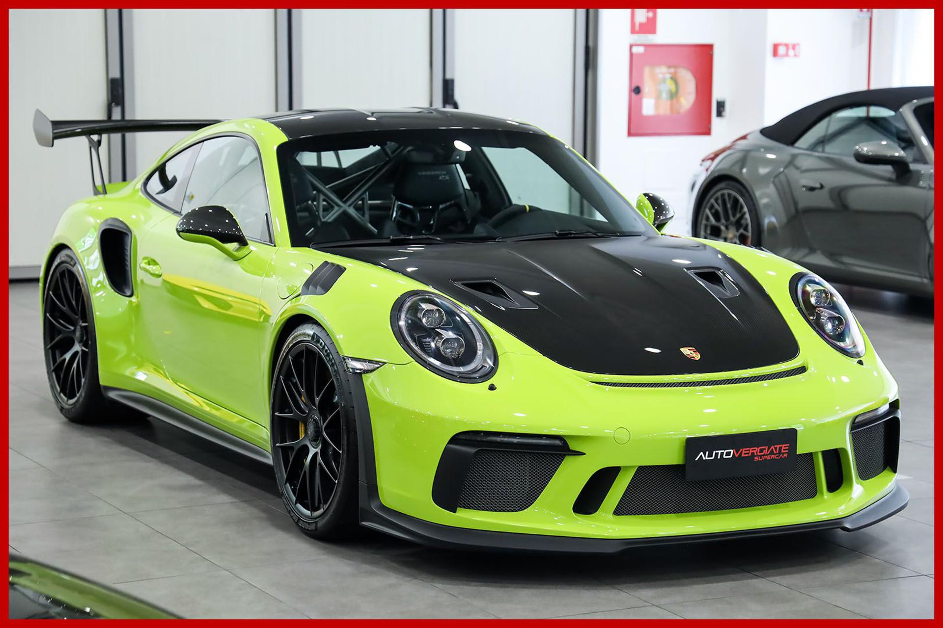PORSCHE 991