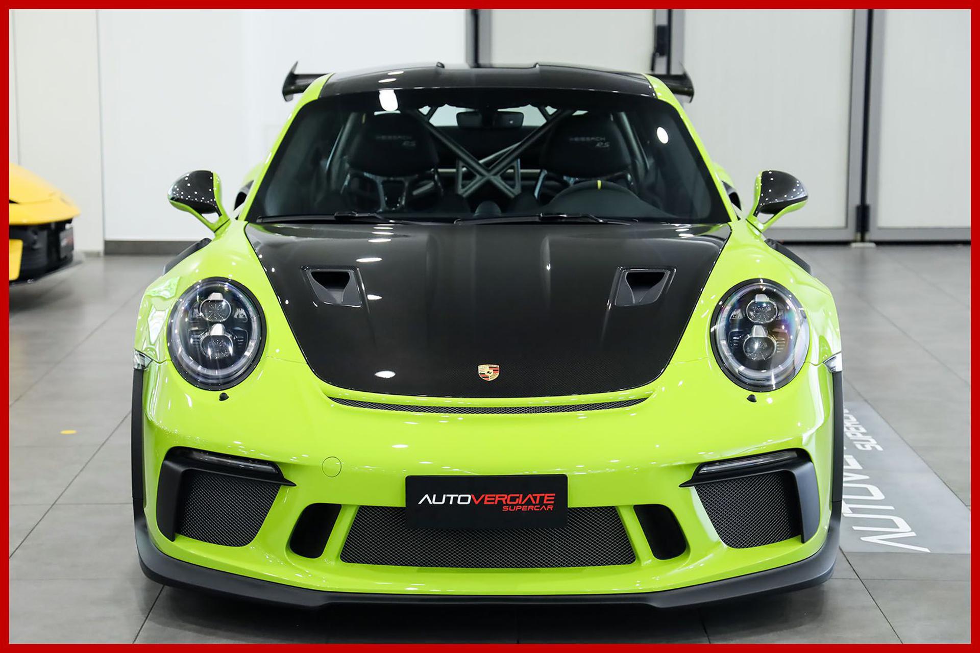 PORSCHE 991