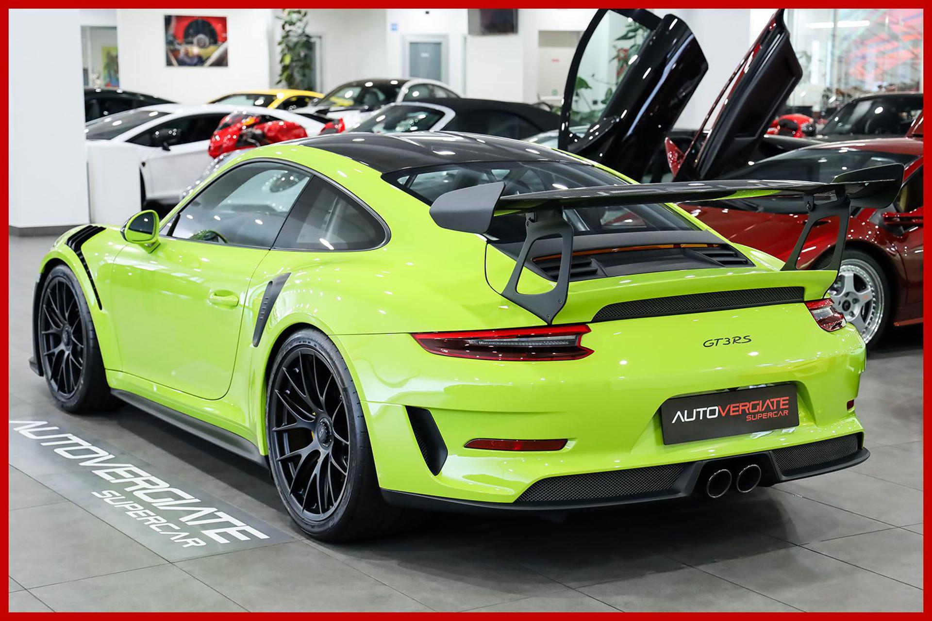 PORSCHE 991