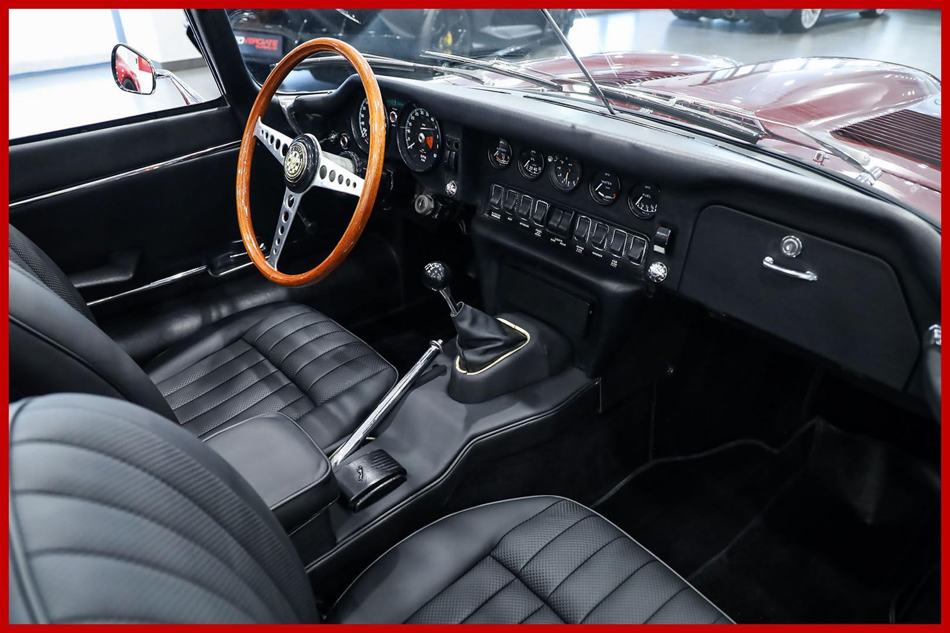 JAGUAR E-Type