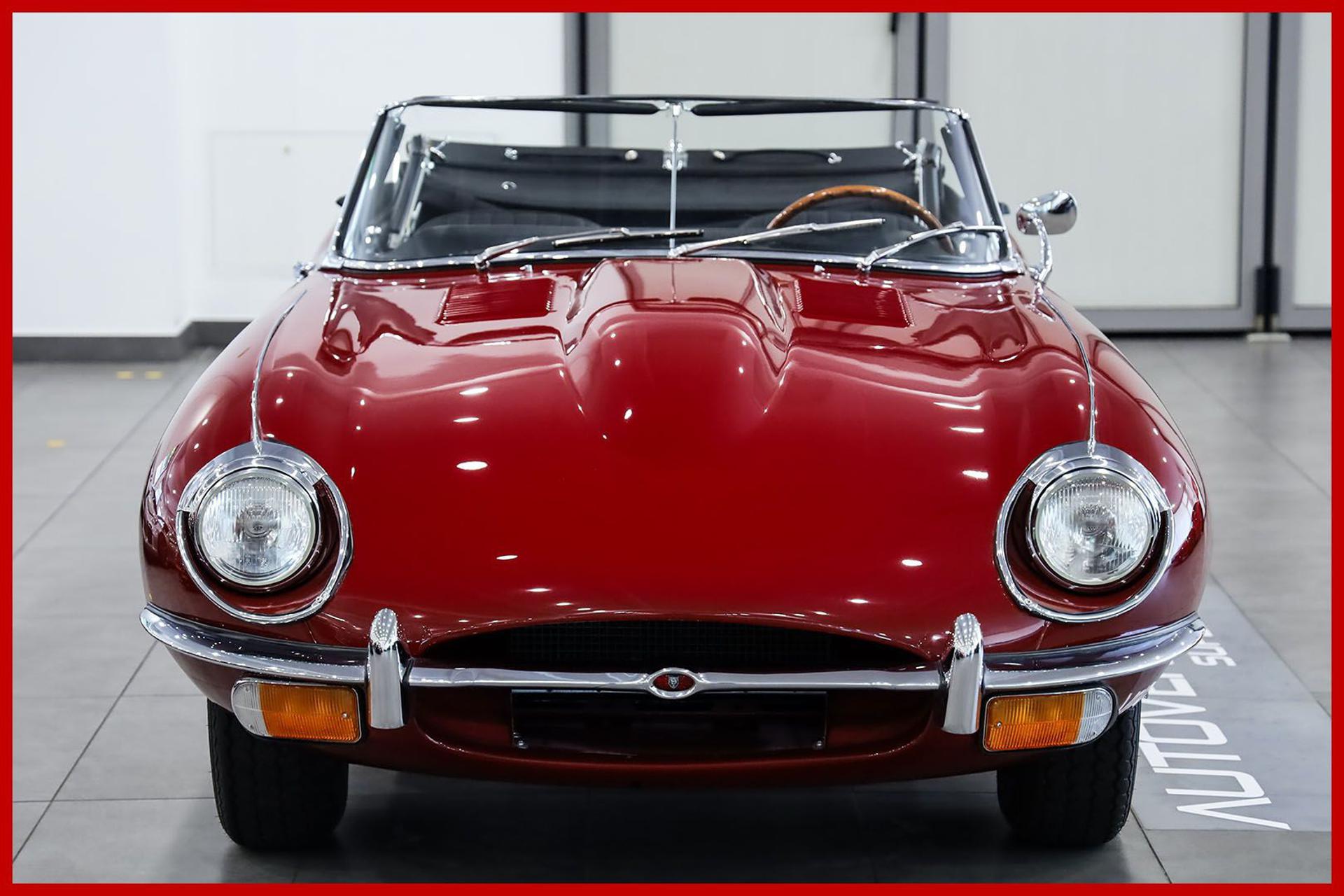JAGUAR E-Type