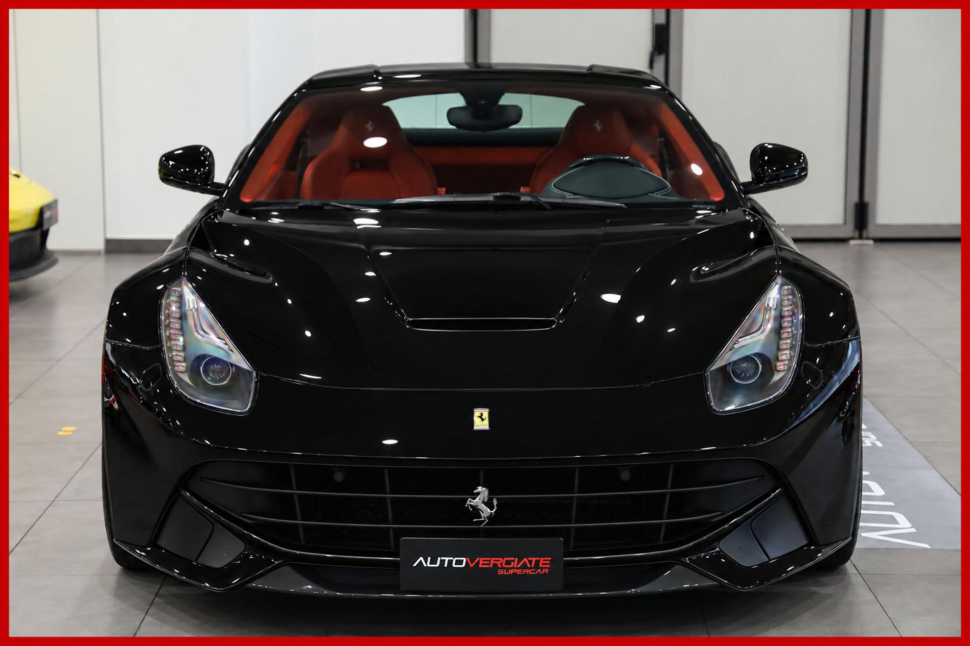 FERRARI F12
