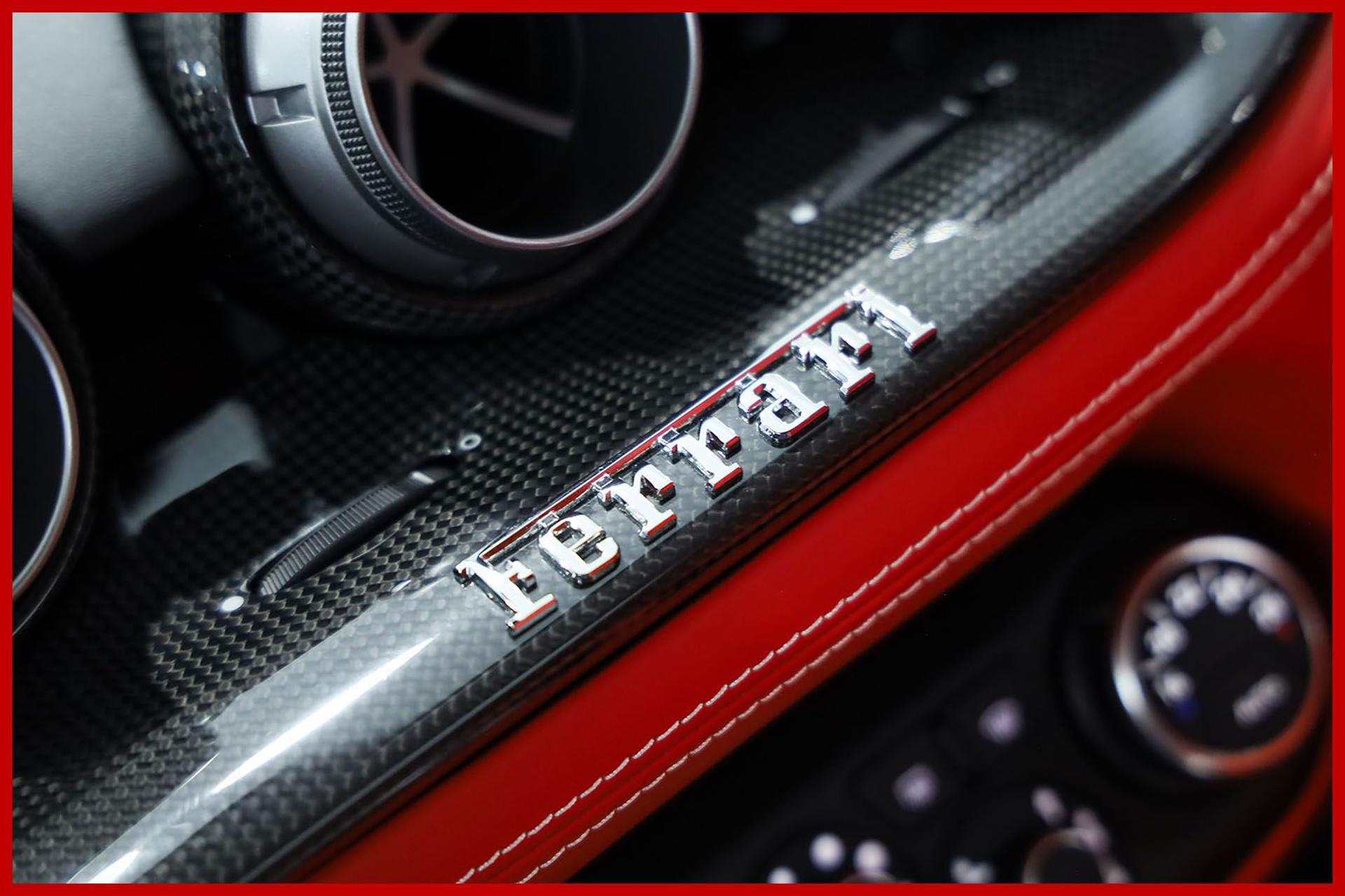 FERRARI F12