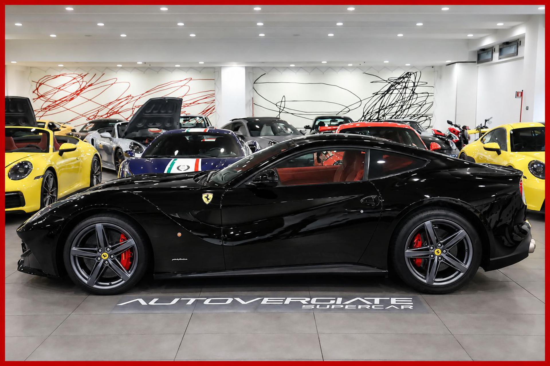 FERRARI F12