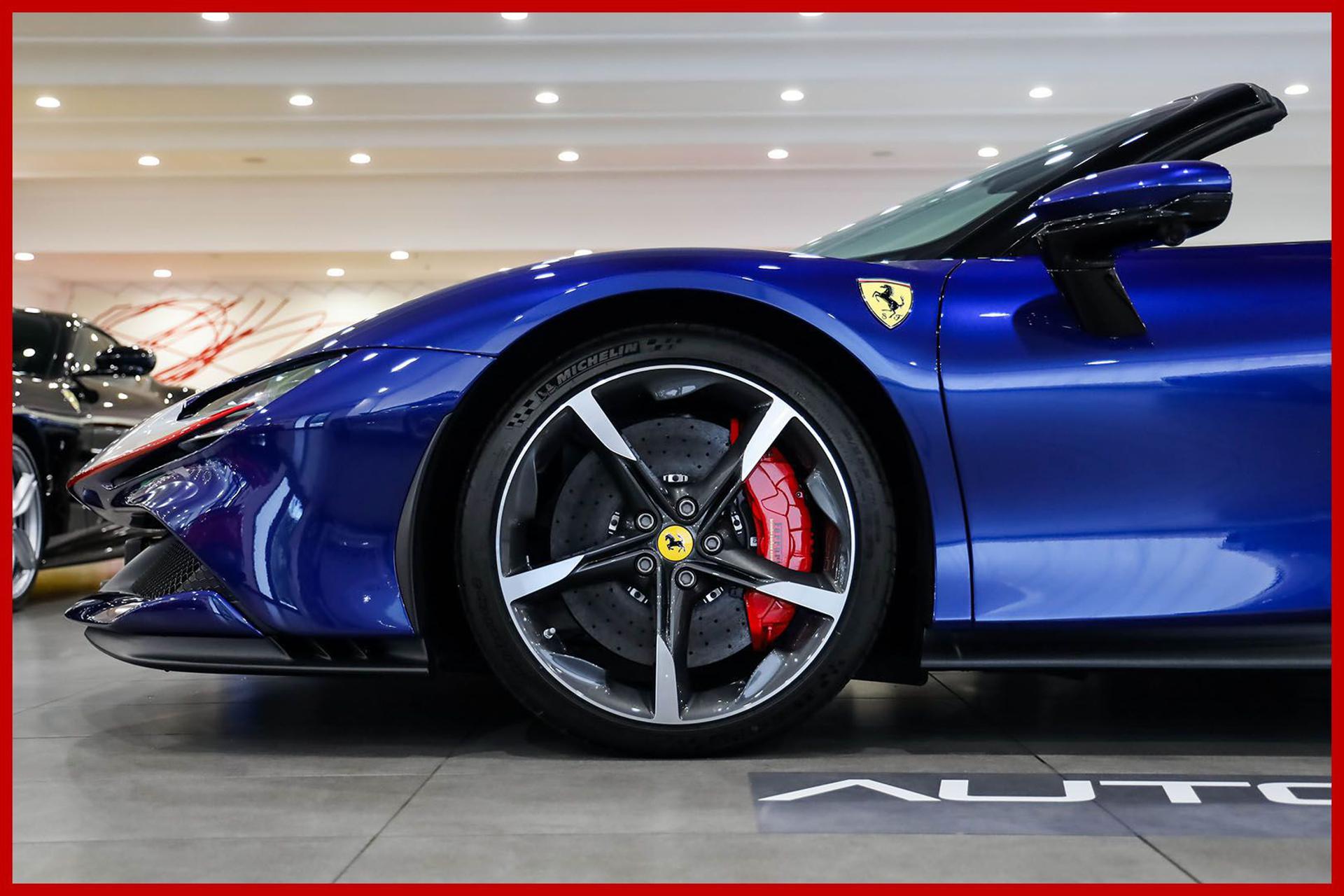 FERRARI SF90