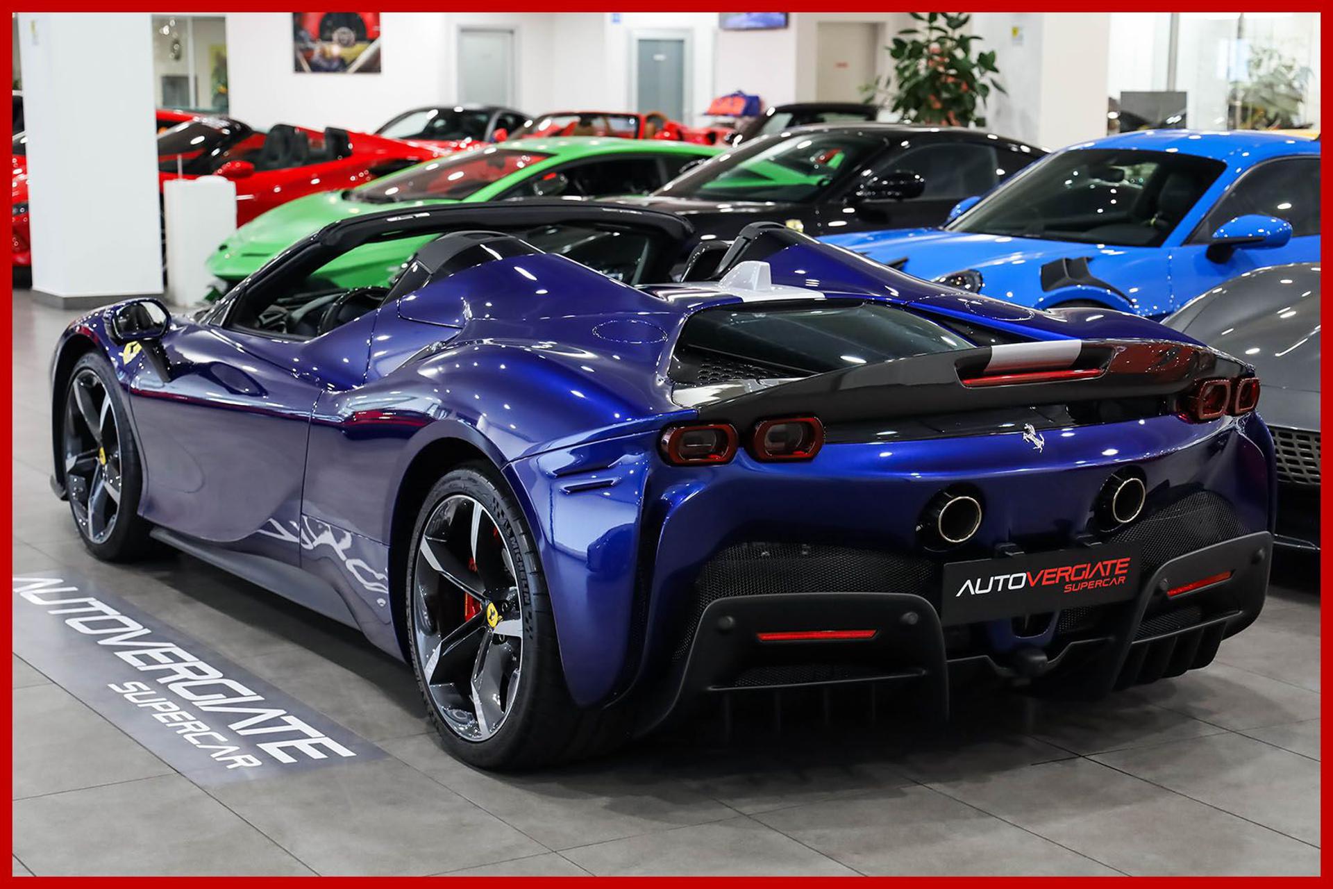 FERRARI SF90
