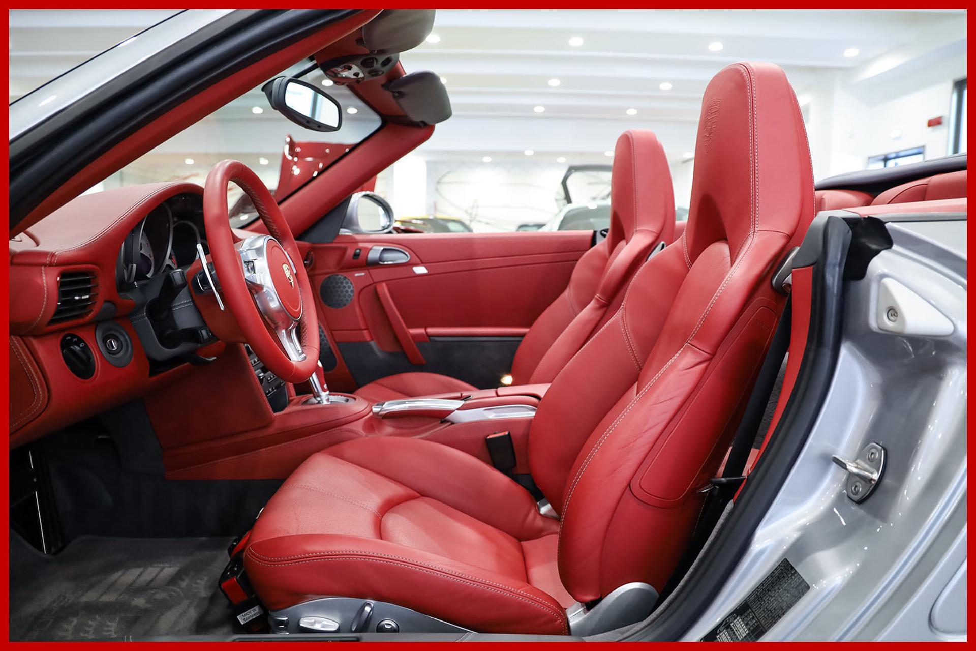 PORSCHE 997