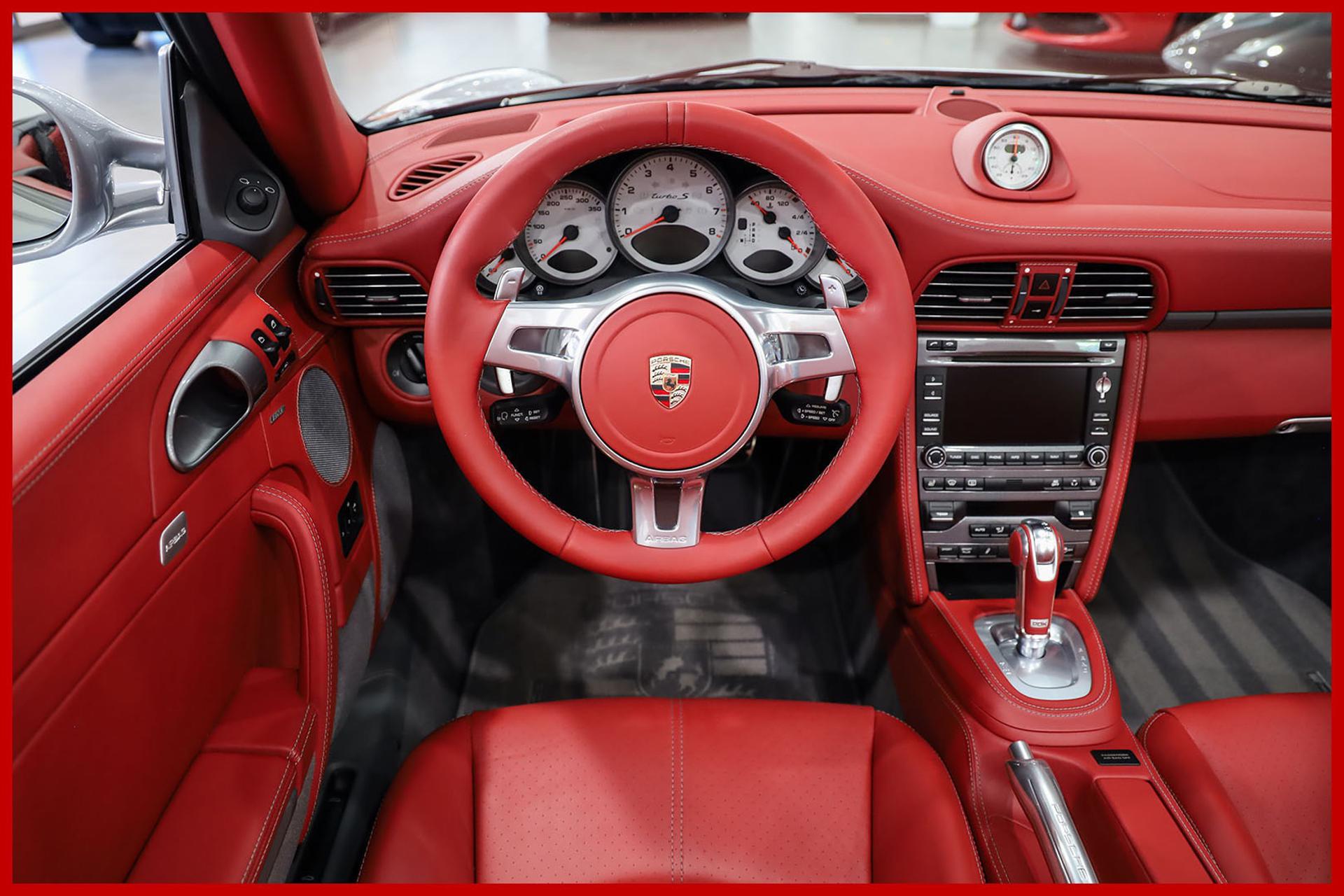 PORSCHE 997