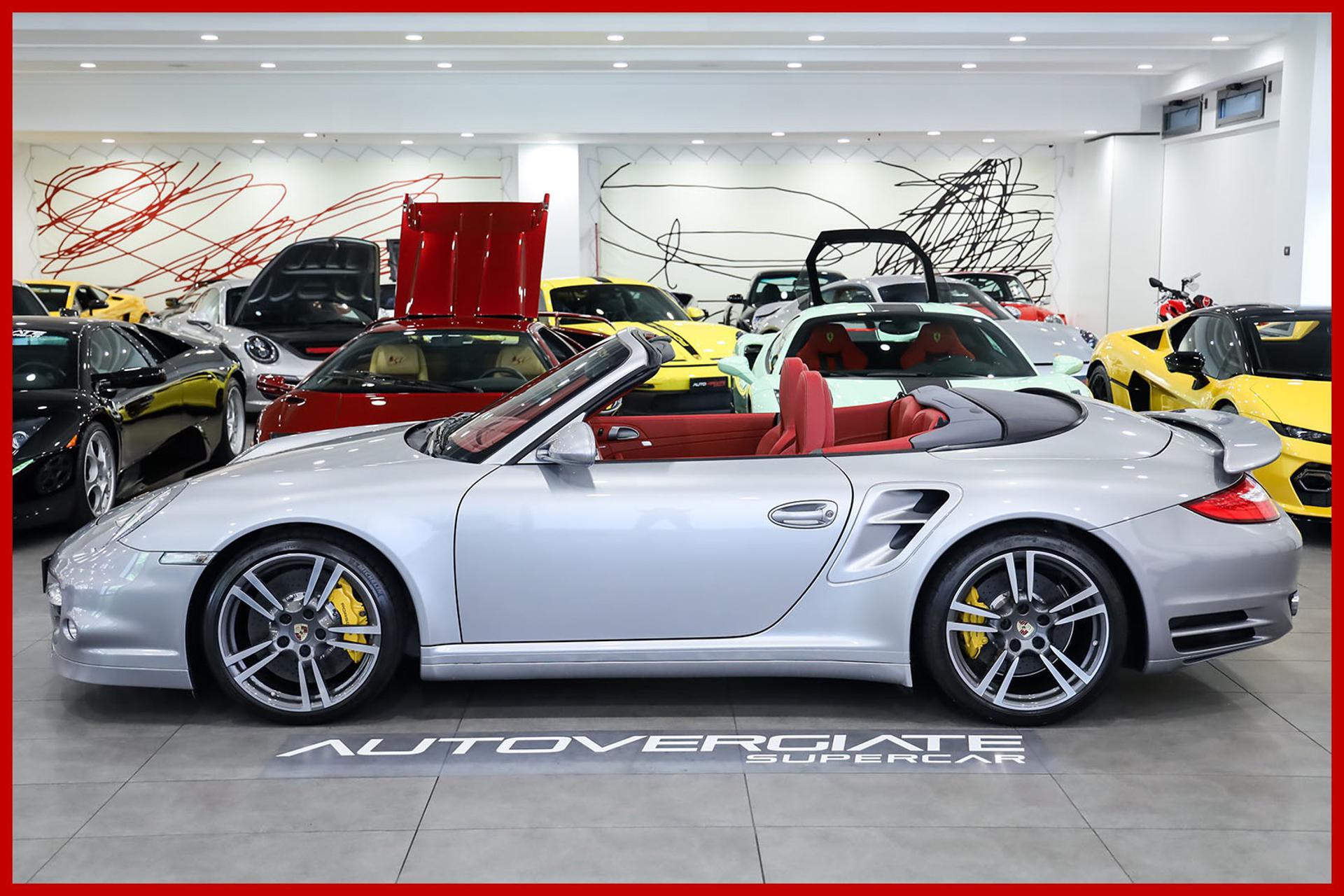 PORSCHE 997