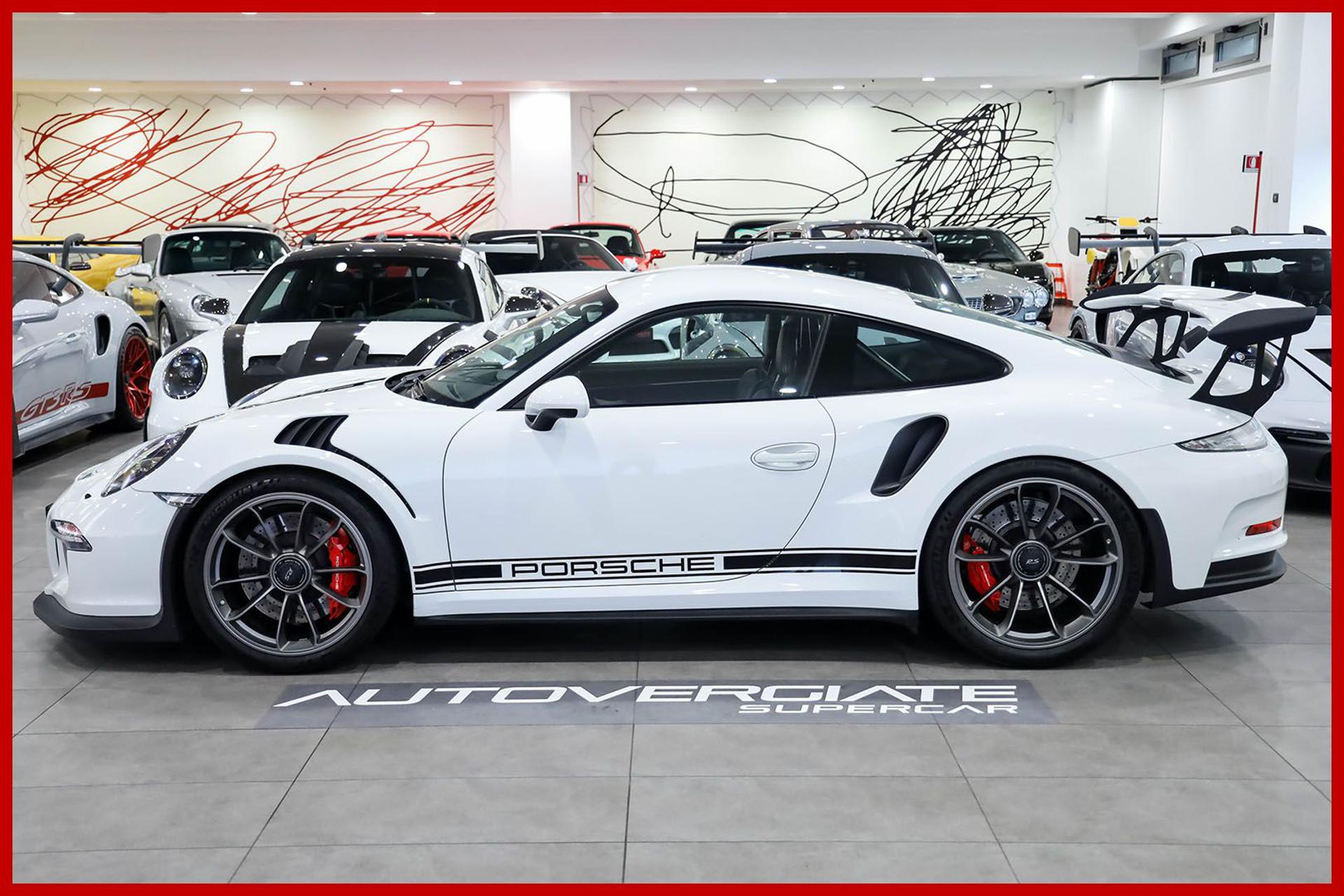 PORSCHE 991