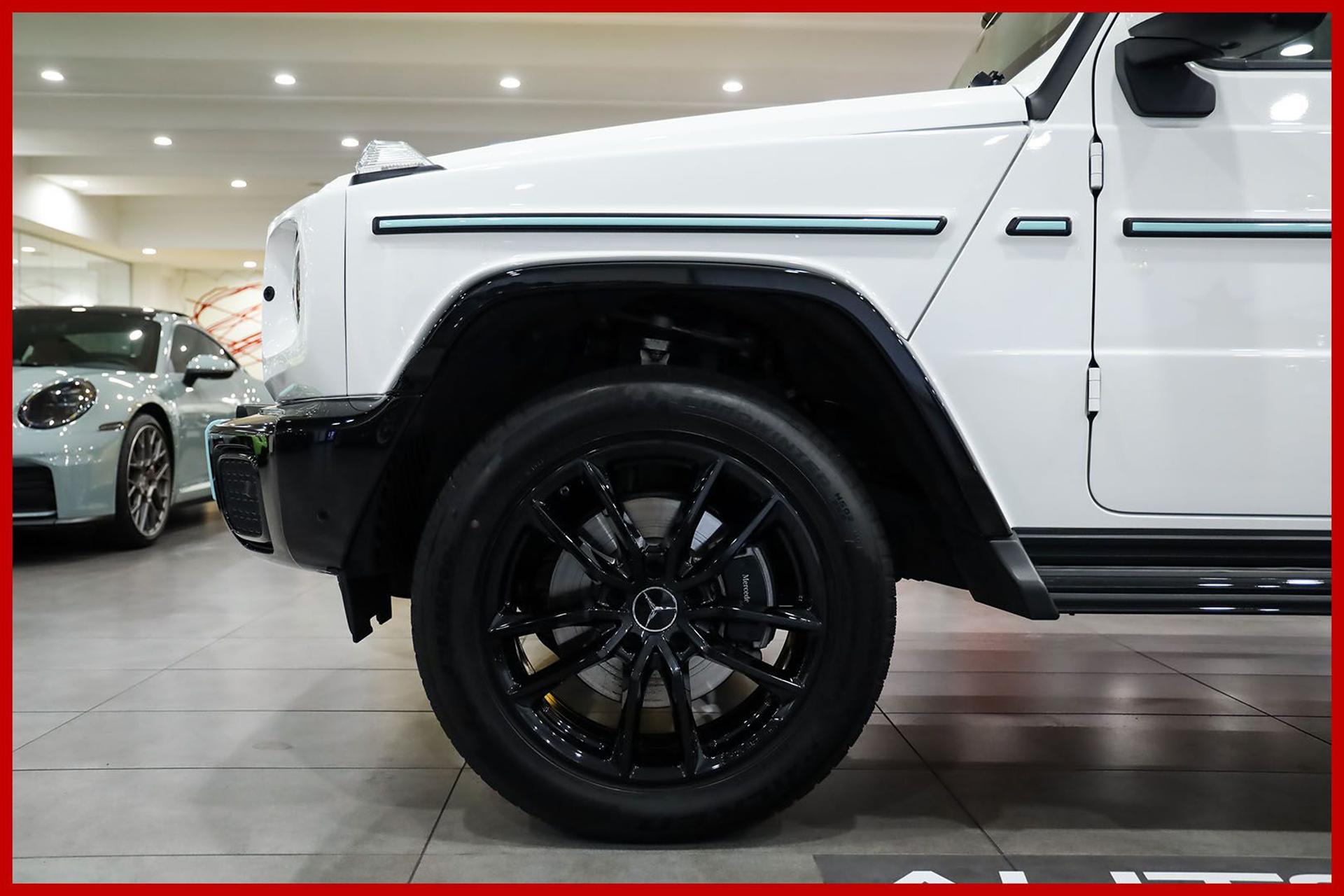 MERCEDES-BENZ G